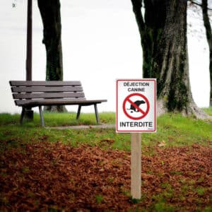 Panneau "Déjection canine interdite"