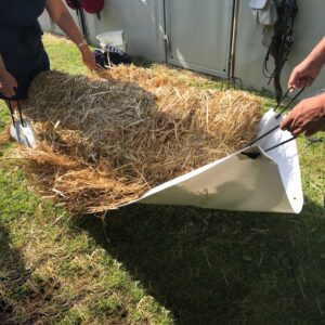 Bâche pour pailler les box en concours