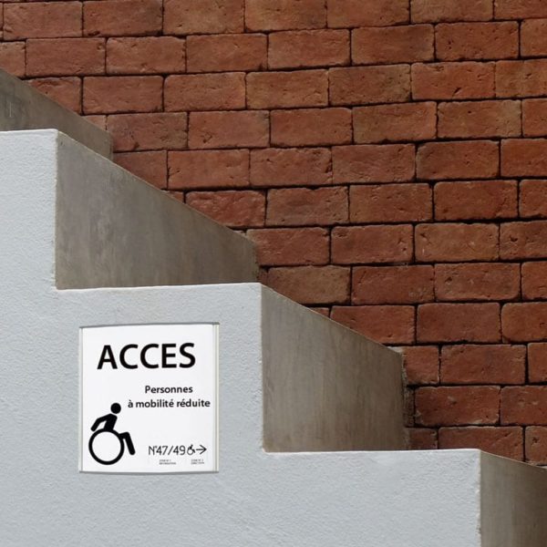 cadre galbé accès handicapé