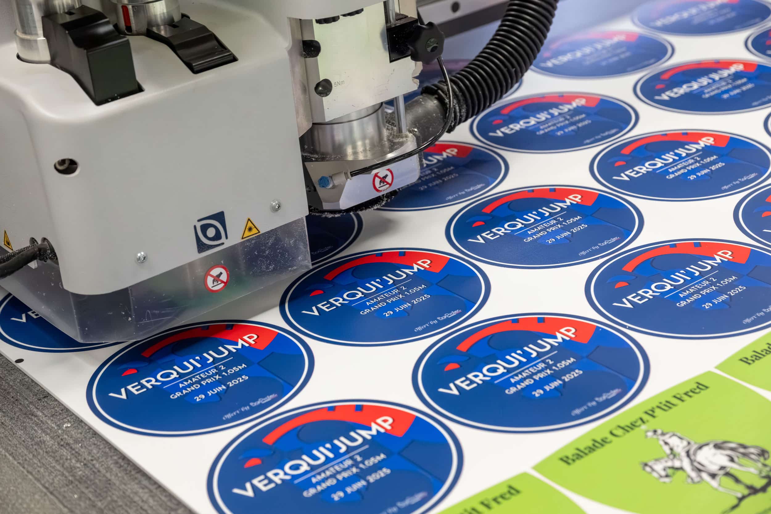 Découpe de plaques de concours personnalisées